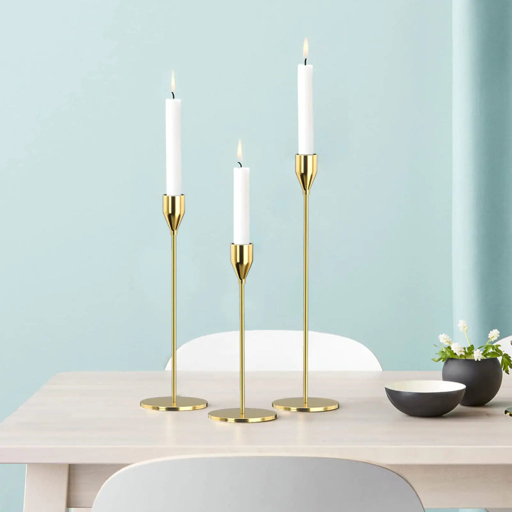 Conjunto de Candelabros en  metal estilo chino