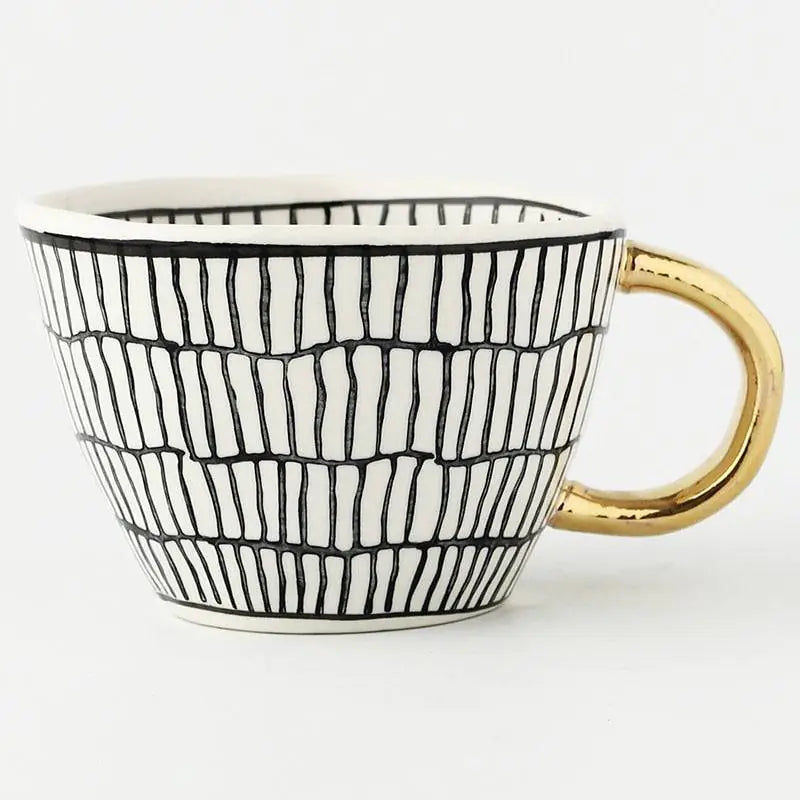 Taza de ceramica pintada a mano