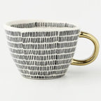 Taza de ceramica pintada a mano