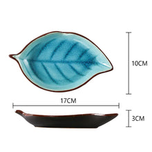 Carregar imagem no visualizador da galeria, Plato Pequeño de Cerámica al Estilo Japonés

