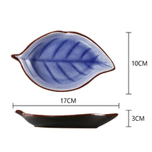 Carregar imagem no visualizador da galeria, Plato Pequeño de Cerámica al Estilo Japonés
