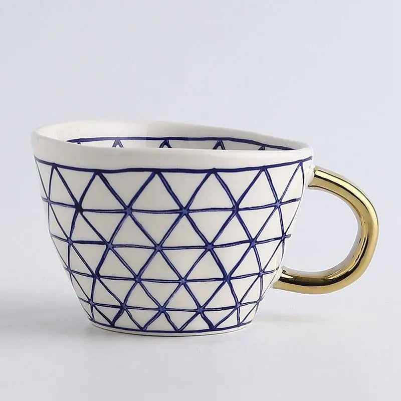 Taza de ceramica pintada a mano
