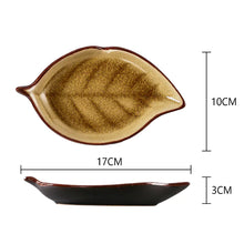 Carregar imagem no visualizador da galeria, Plato Pequeño de Cerámica al Estilo Japonés
