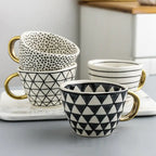 Taza de ceramica pintada a mano